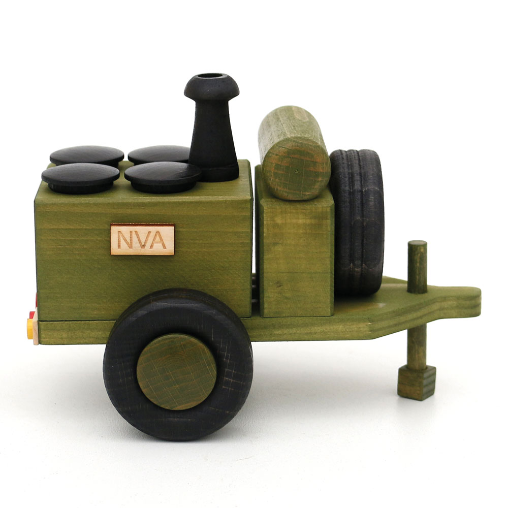 Holz Räucher Gulaschkanone NVA 