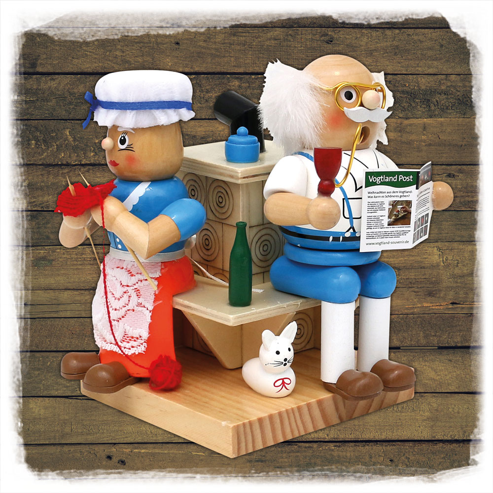 Holz Räuchermann Oma & Opa am Kamin  Sigro